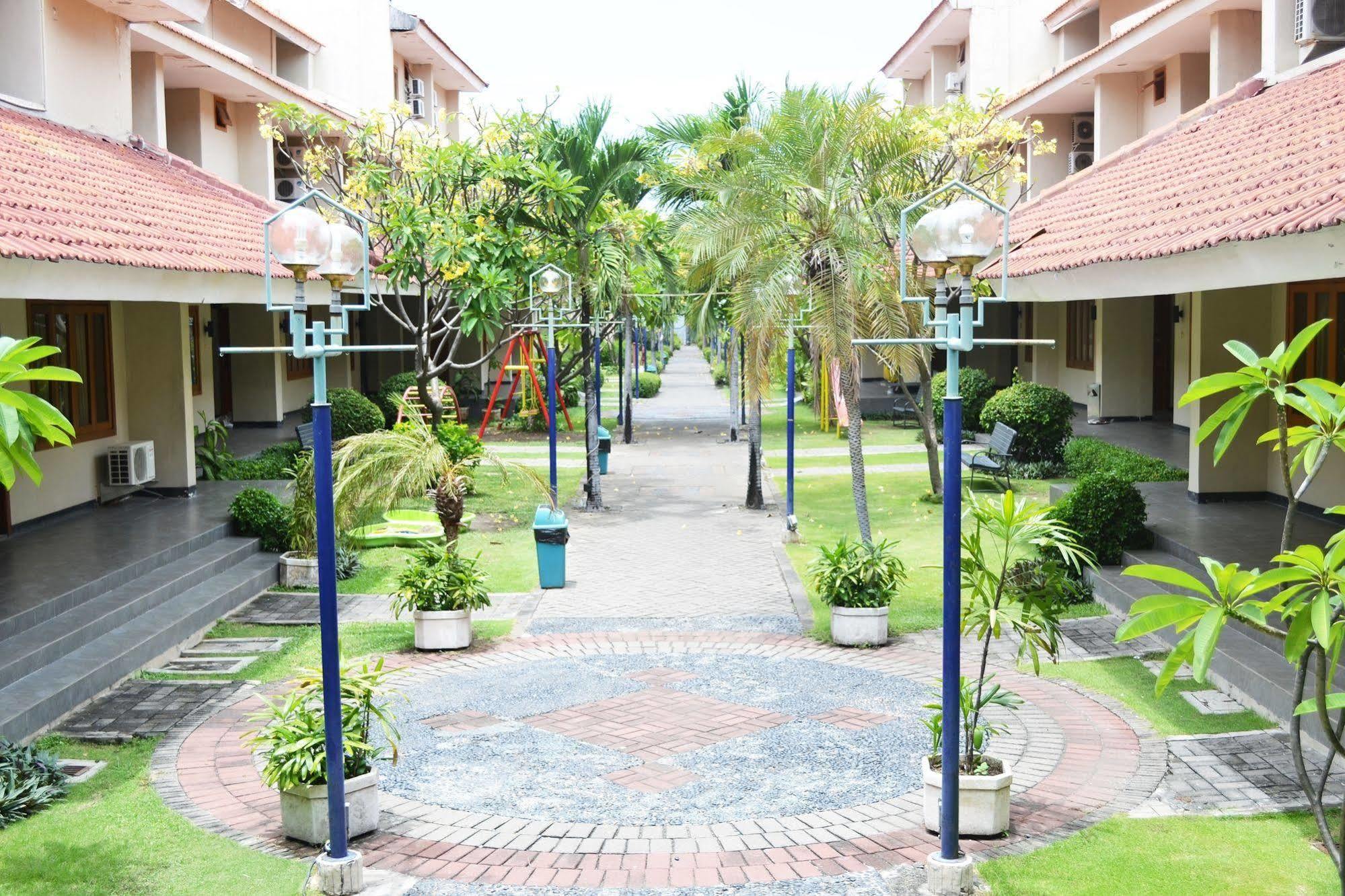 Villa Country Residence Surabaya Exterior photo